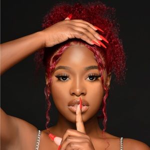 Meet your Posher, Harmony